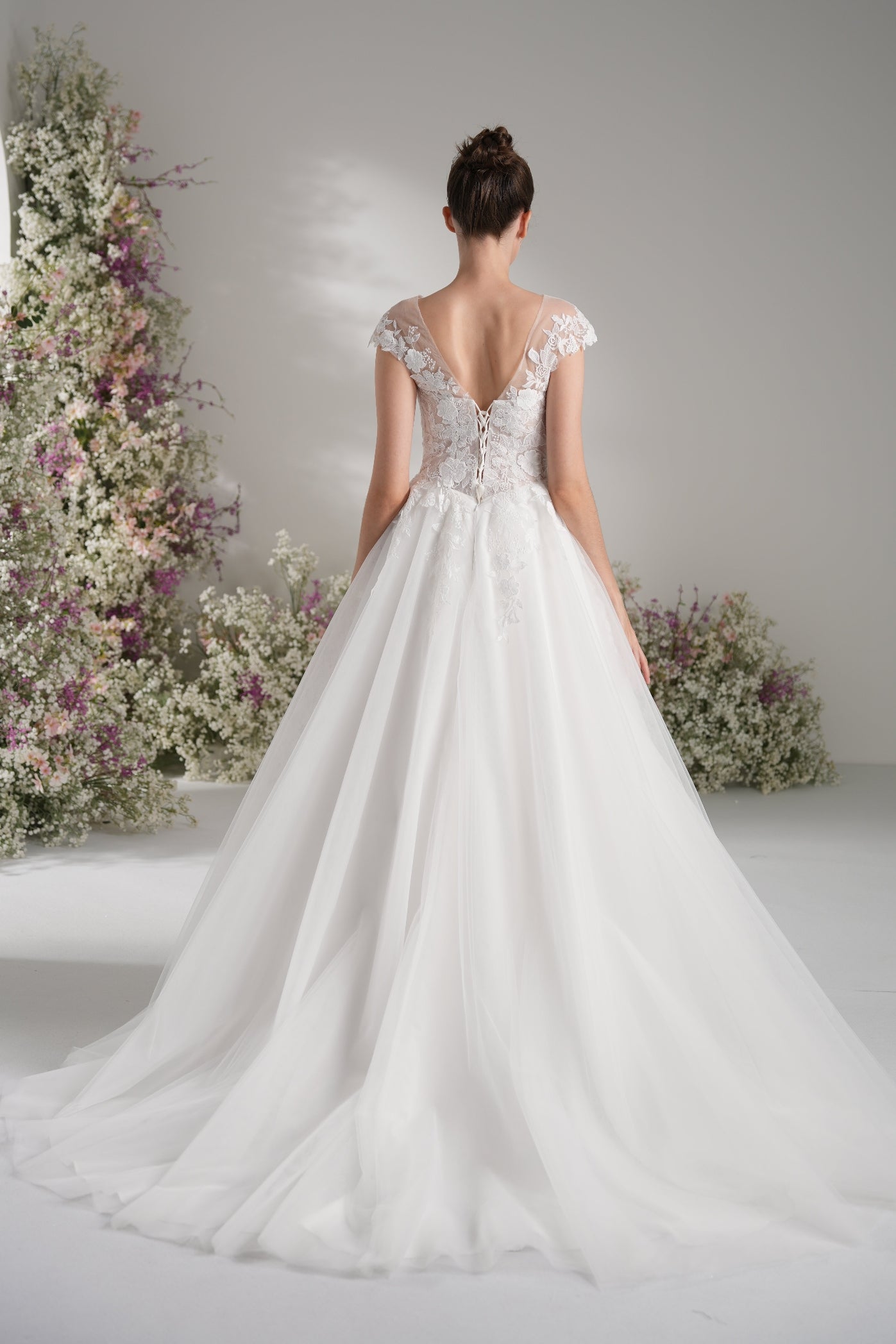 A-line Lllusion Neck Full Lace Luxury Mesh Wedding Dress With Court Train