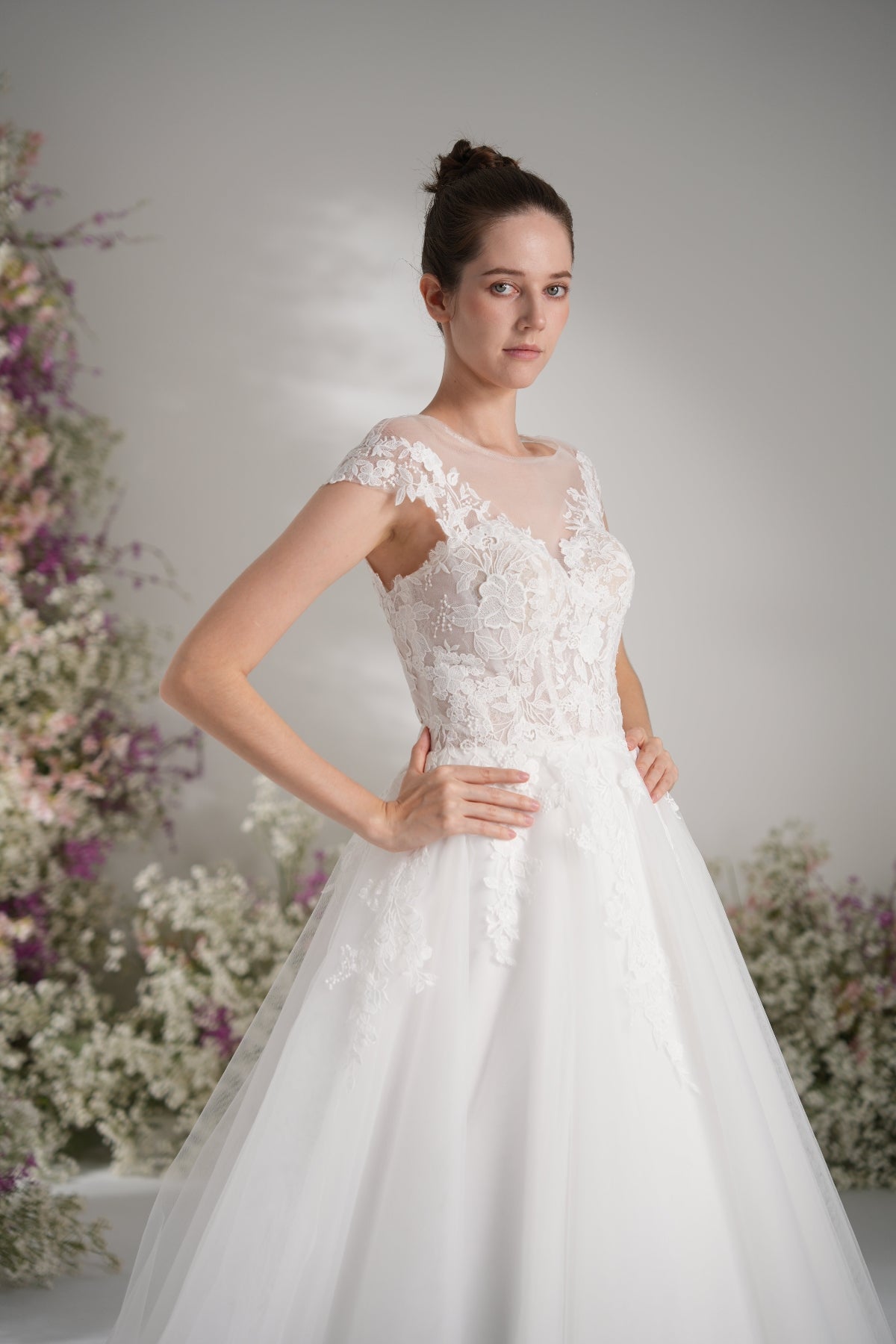 A-line Lllusion Neck Full Lace Luxury Mesh Wedding Dress With Court Train