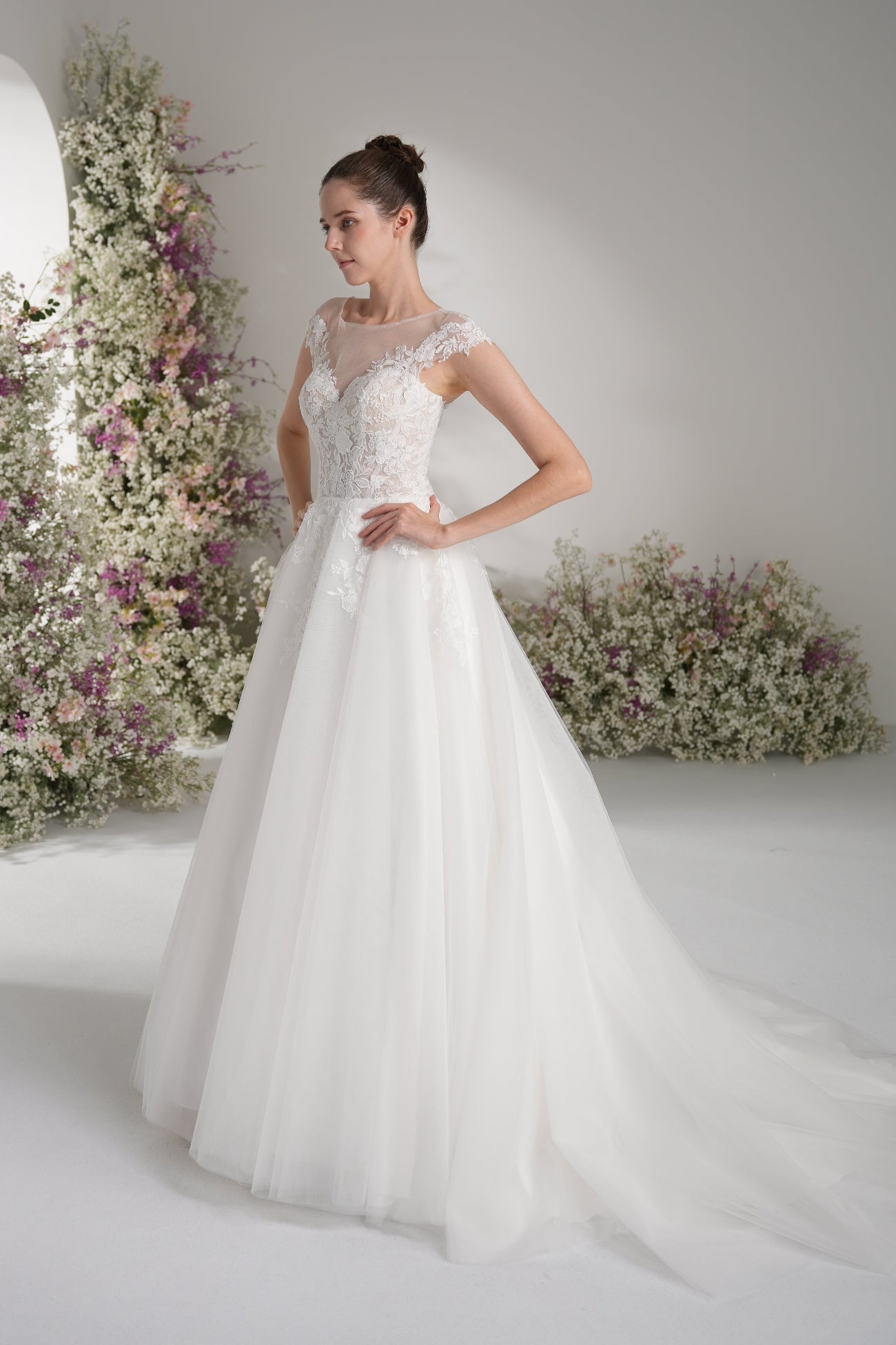 A-line Lllusion Neck Full Lace Luxury Mesh Wedding Dress With Court Train