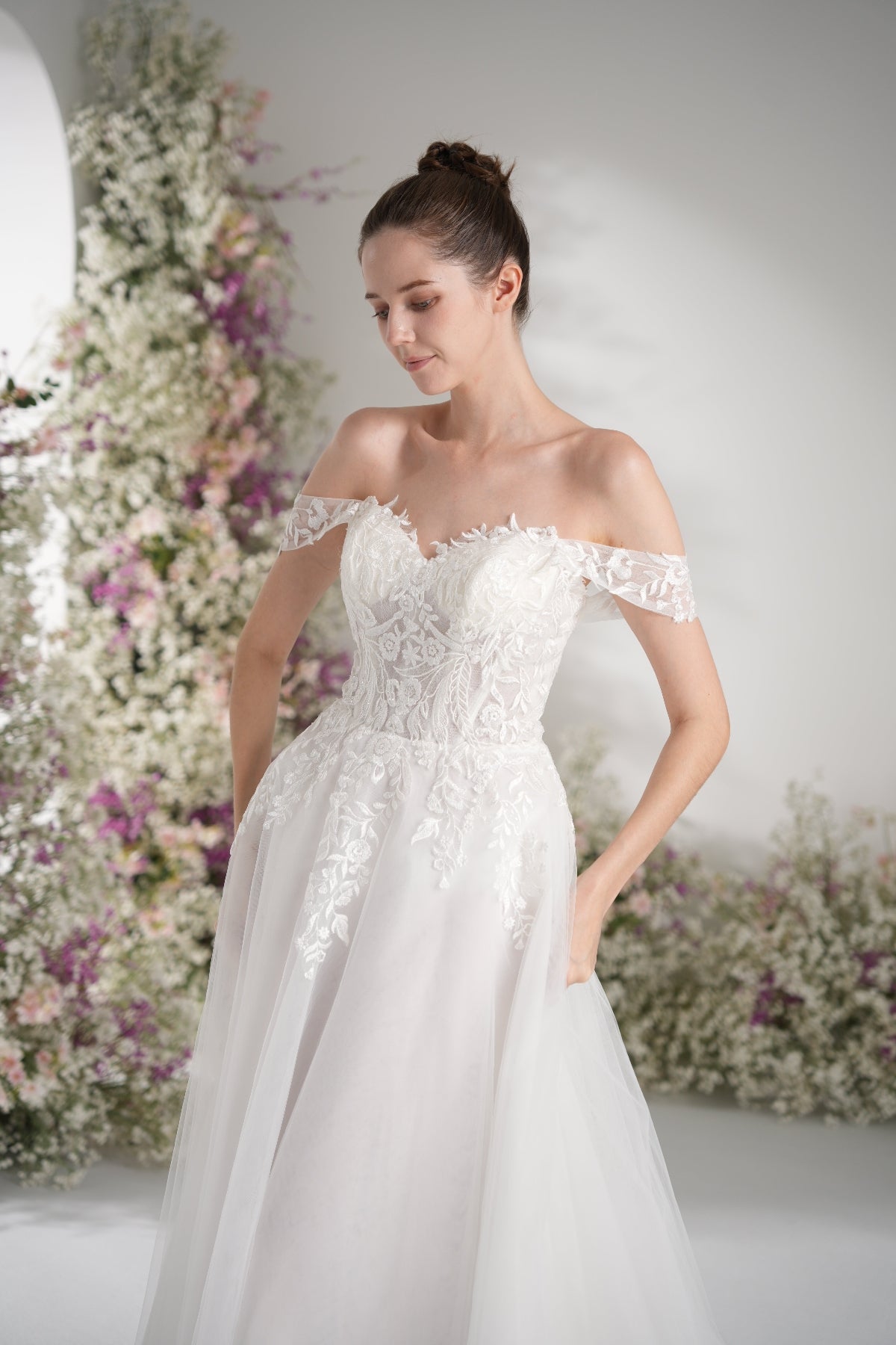 A-line Off-The-Shoulder Sweetheart Full Lace Tulle Wedding Dress With Court Train