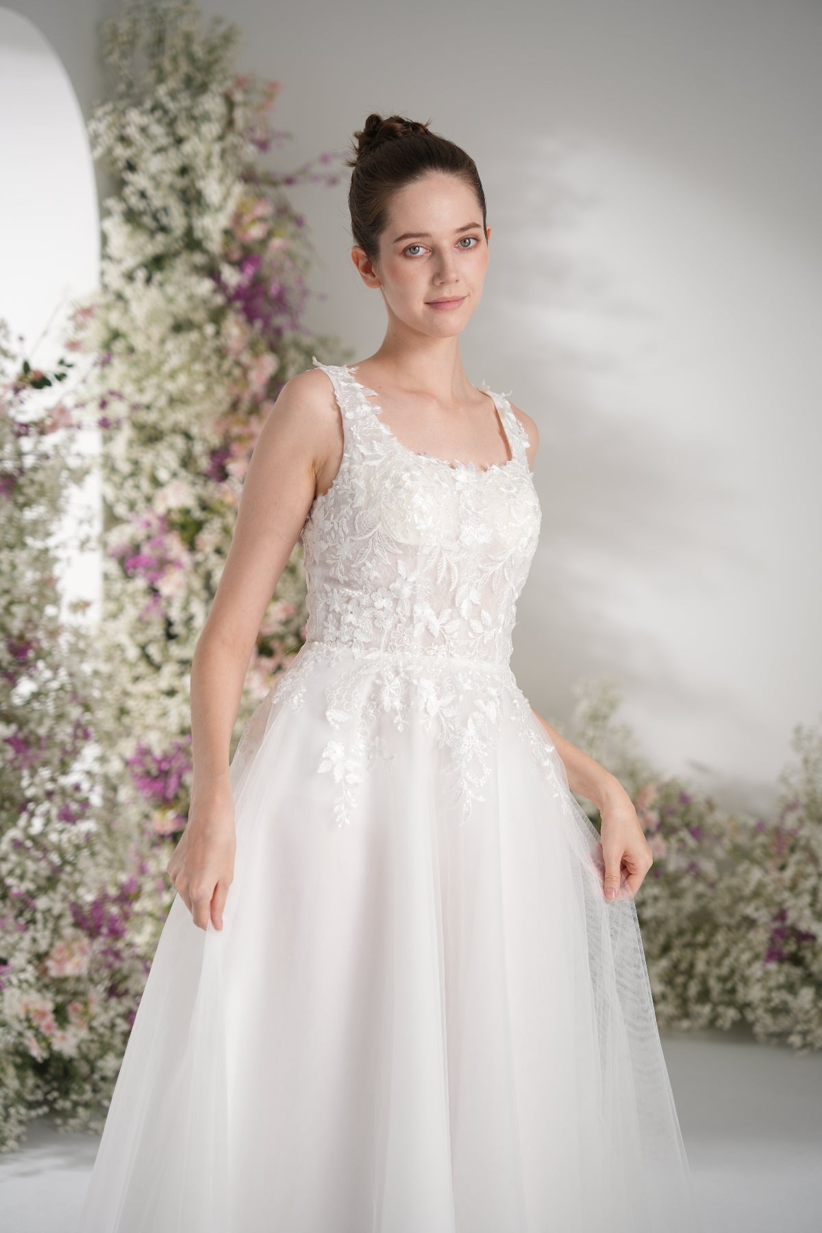 A-line Square Neck Lace Tulle Wedding Dress With Court Train