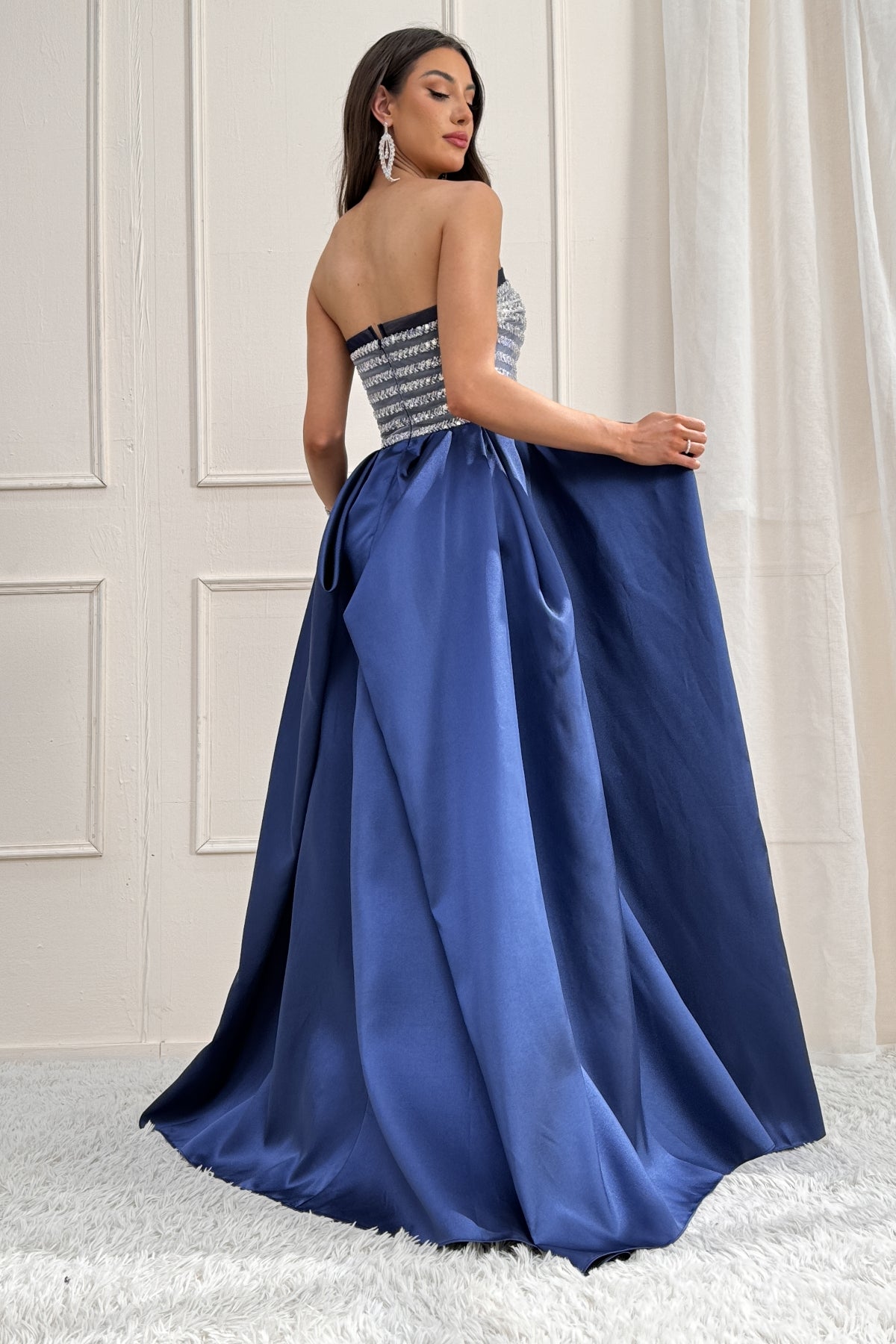 A-line Strapless Sleeveless Beading Satin/Floor Length Prom Dress