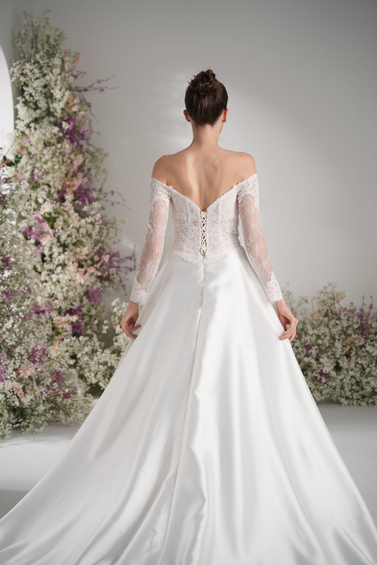 A-line Sweetheart Long Sleeve Lace Satin Elegant Wedding Dress With Court Train